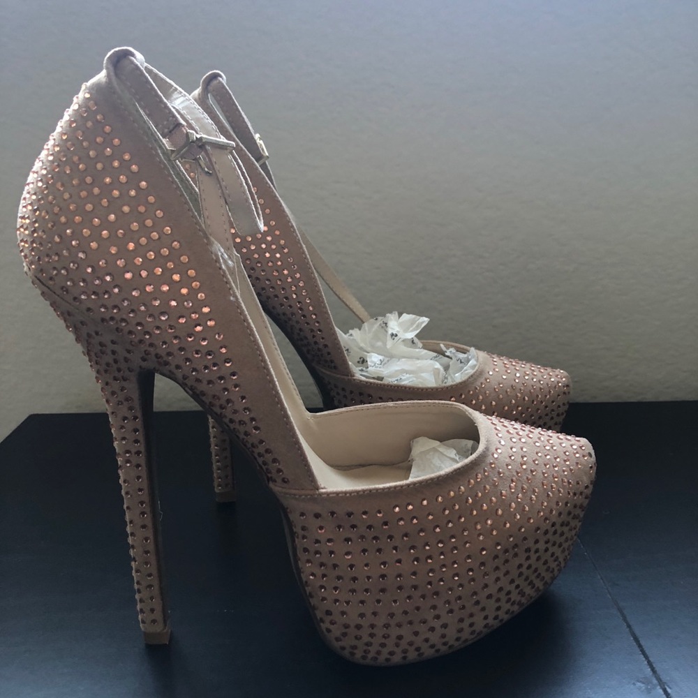 Never worn platform heels